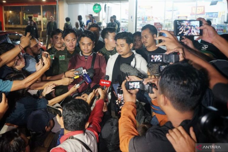 Keluarga korban mengaku emosional lihat pelaku penembakan