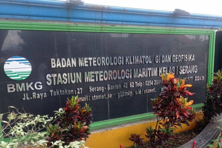 BMKG sebut tiga daerah di Banten hujan lebat disertai angin kencang