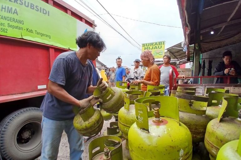 Warga Tangerang masih kesulitan peroleh gas elpiji subsidi