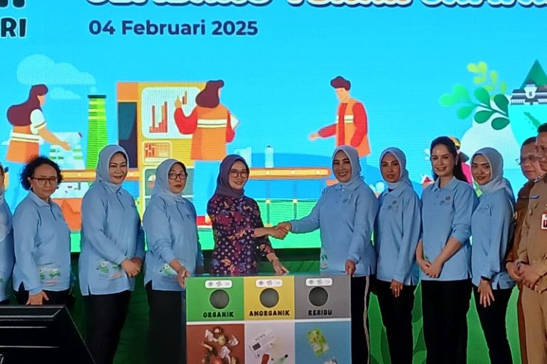 KLH dan Seruni kampanyekan gerakan bersih negeri di Tangerang