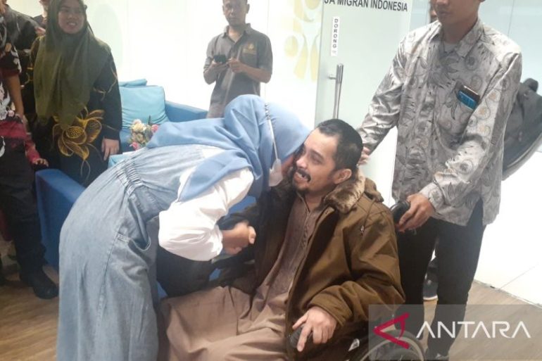 Kementerian PPMI terima pemulangan PMI sakit dari Arab Saudi