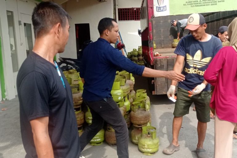 Warga Lebak senang distribusi LPG 3 kg kembali ke warung pengecer 
