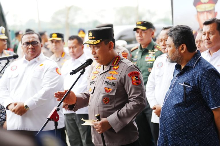 Kapolri Tinjau Bakti Kesehatan “Polri Untuk Masyarakat” di PT Tah Sung Hung, Brebes