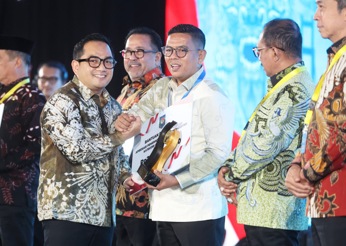 Pemprov Banten Raih Penghargaan Creative Financing dari Kemendagri, Kantongi Insentif Rp2 Miliar Pemprov Banten Raih Penghargaan Creative Financing dari Kemendagri, Kantongi Insentif Rp2 Miliar