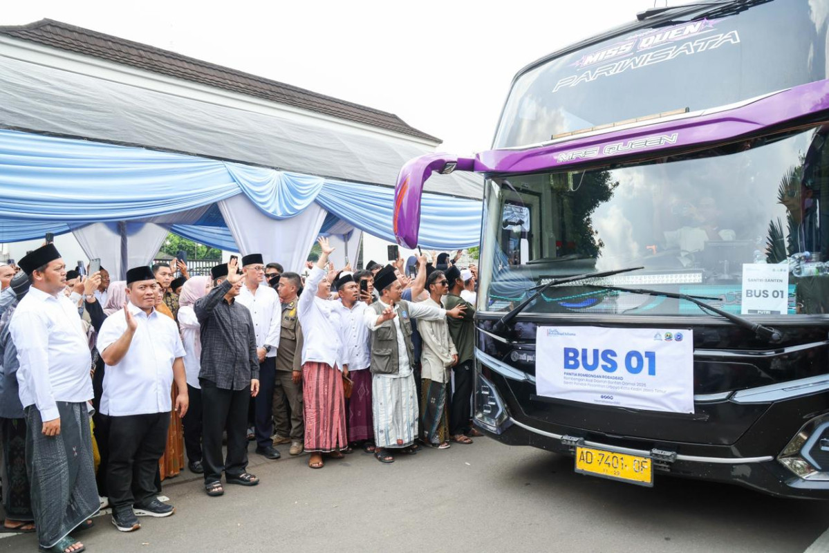 1.200 Santri Banten Kembali Mondok ke Lirboyo, Wagub: Kekuatan Daerah Ada pada Ulamanya 1.200 Santri Banten Kembali Mondok ke Lirboyo, Wagub: Kekuatan Daerah Ada pada Ulamanya